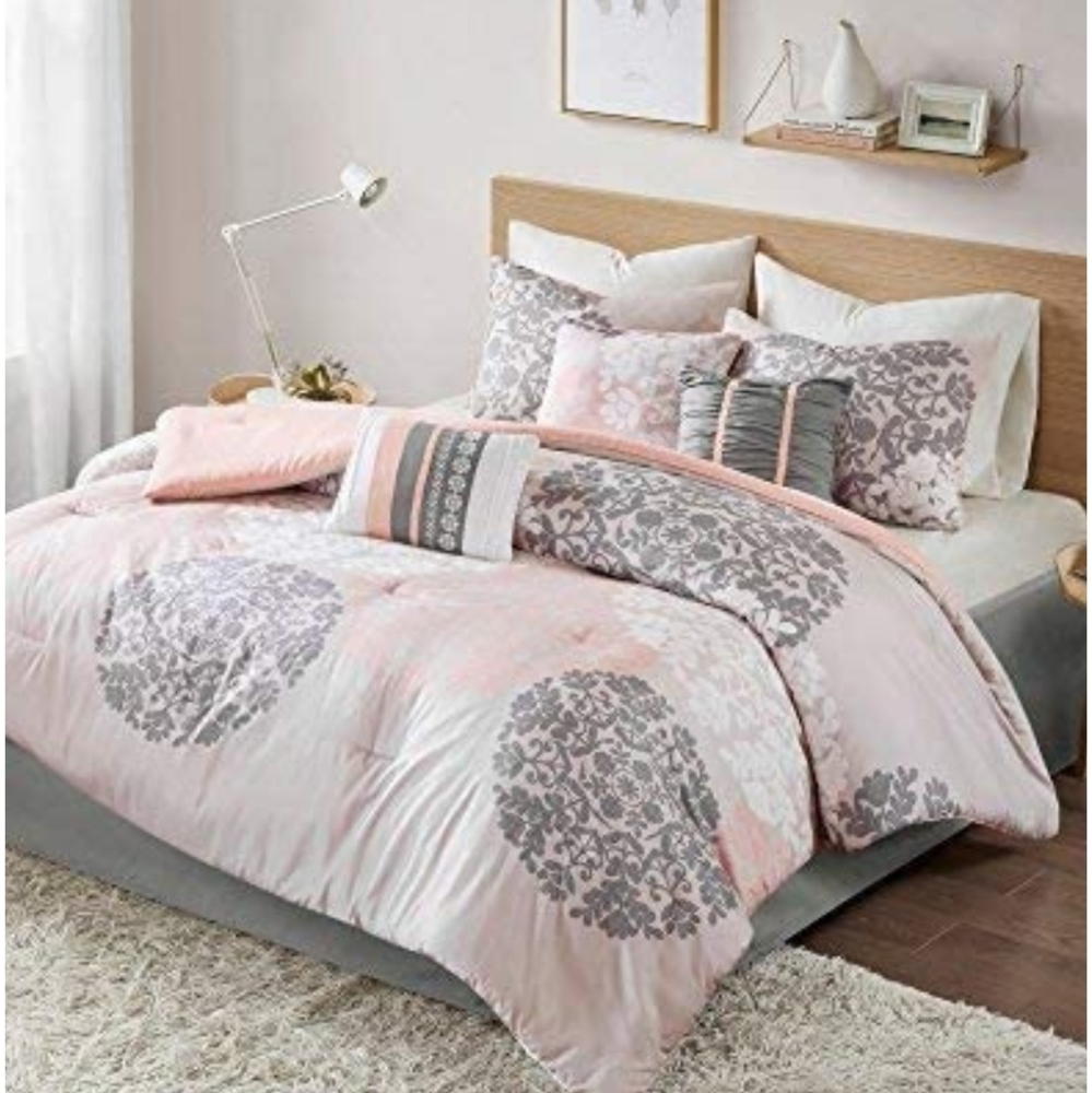 NWT Allergen-Free 7 Piece Comforter Set Queen